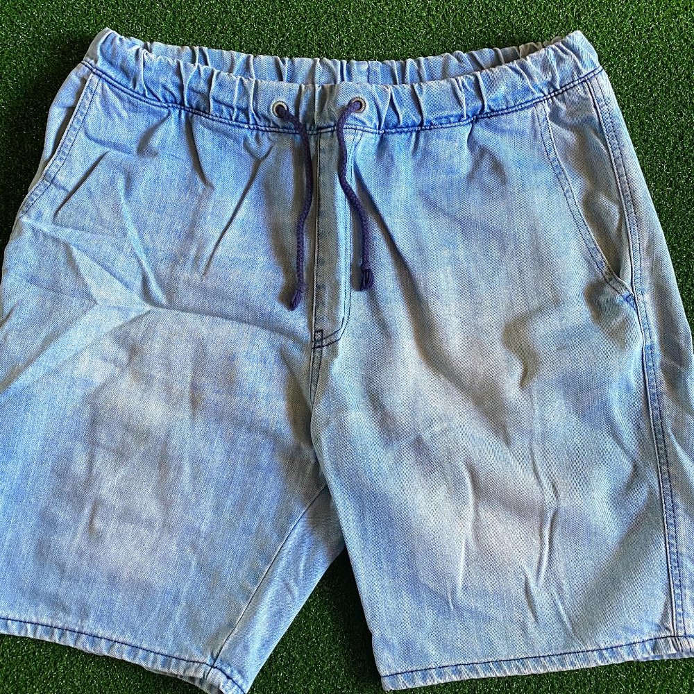 H&M Men's denim shorts size 34